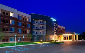 Courtyard By Marriott Detroit Farmington